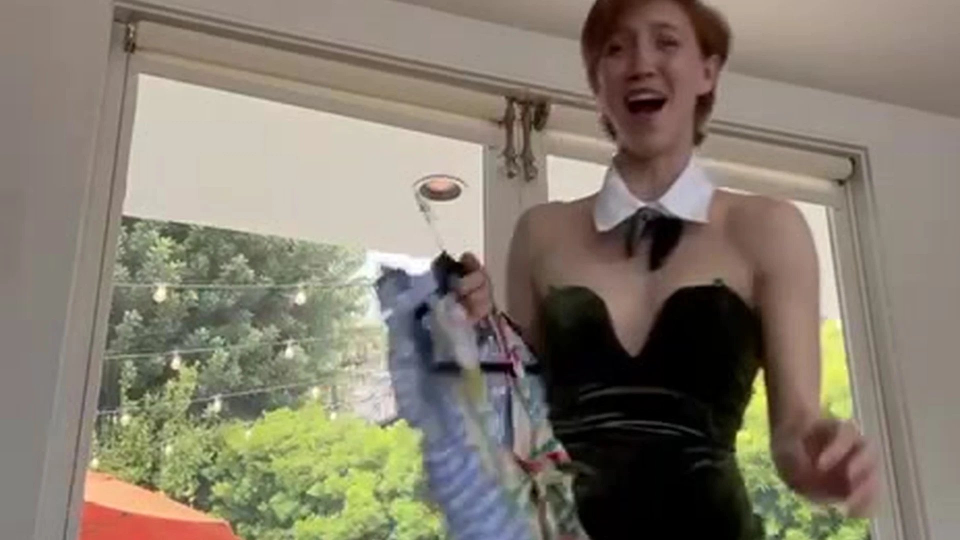 slim AliceOnCam nude pic