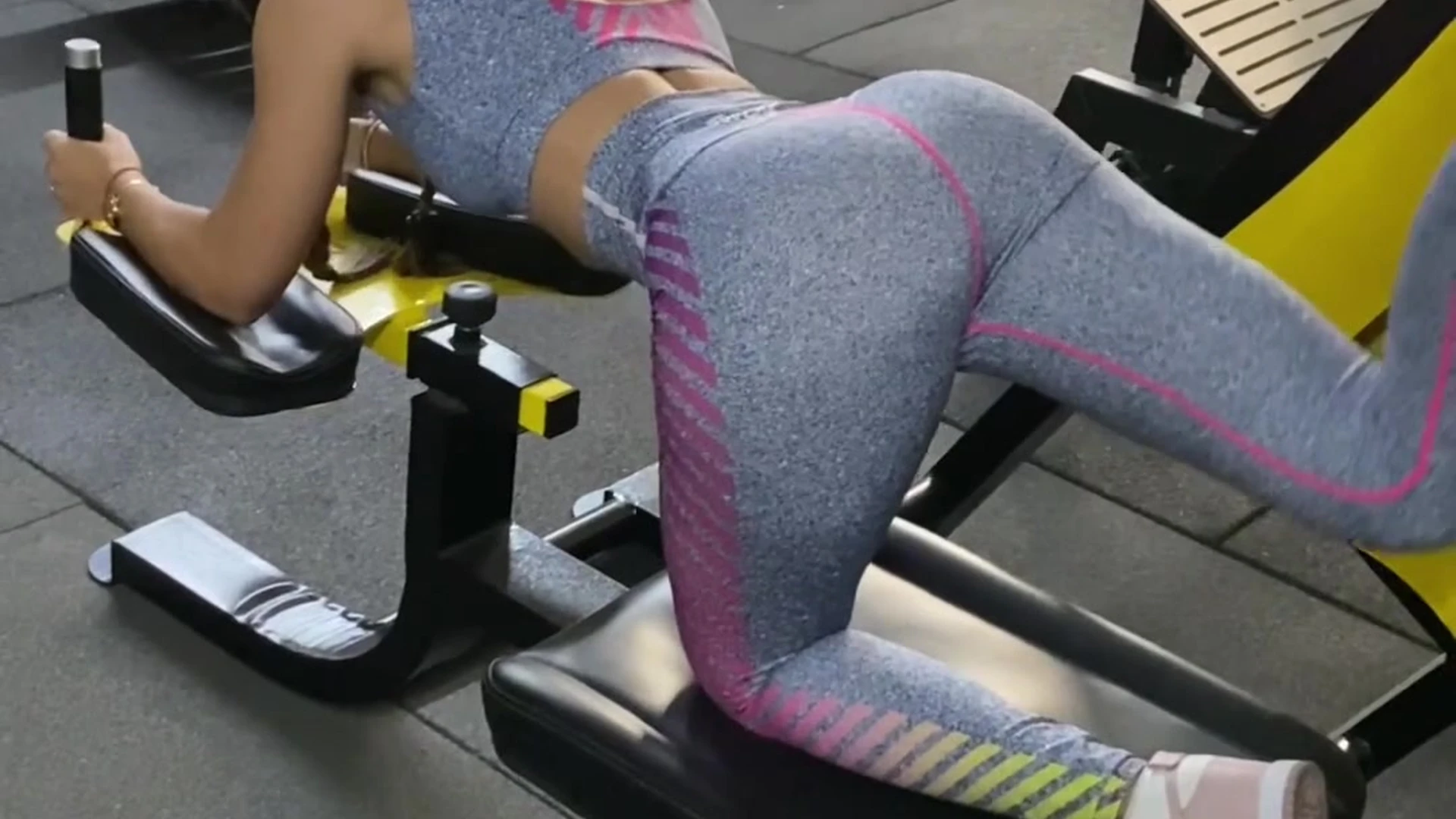 Aldi Bernardo gym video