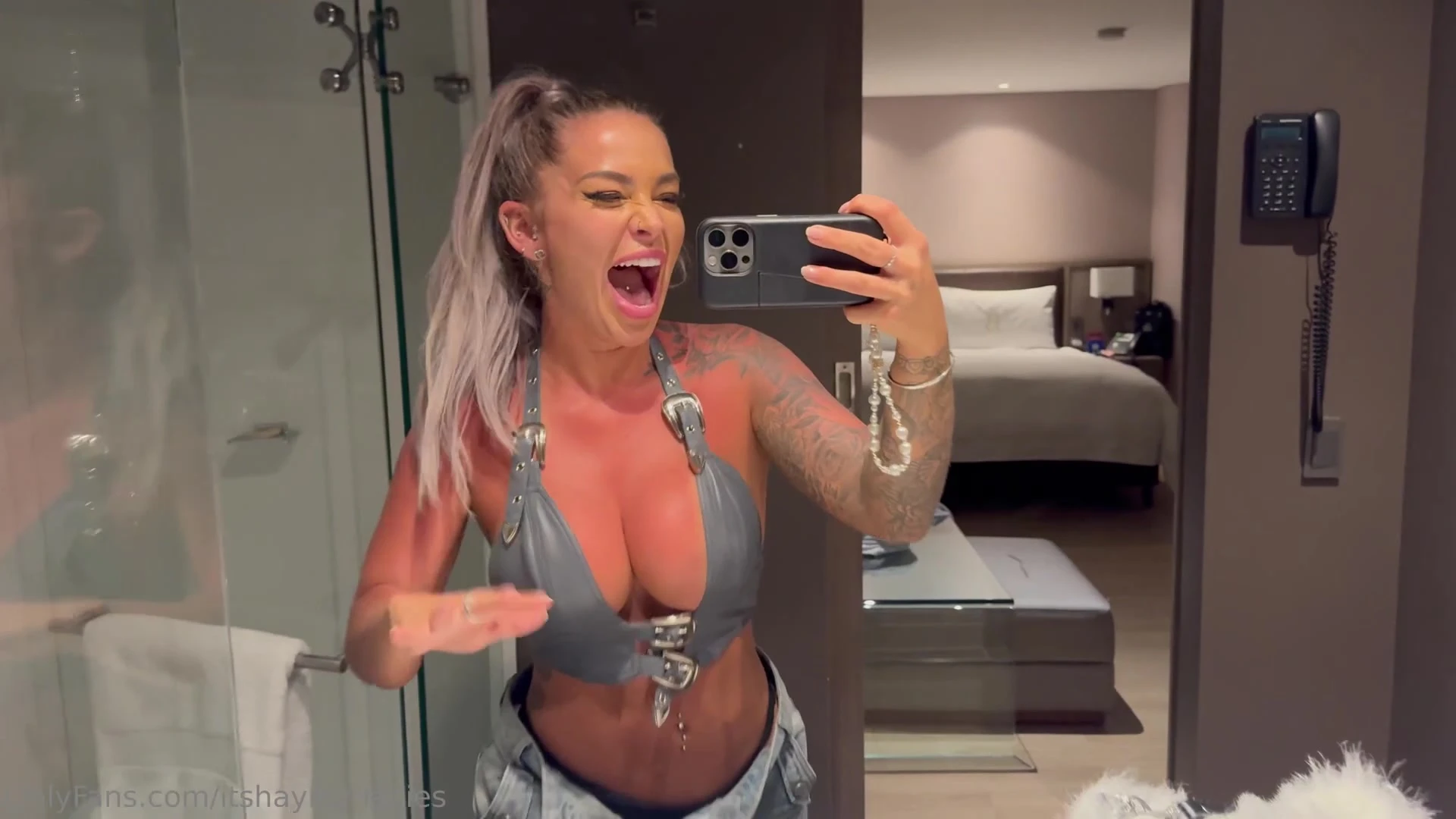 Magnetic  OF slut Hayley Davies clips full vid Epic