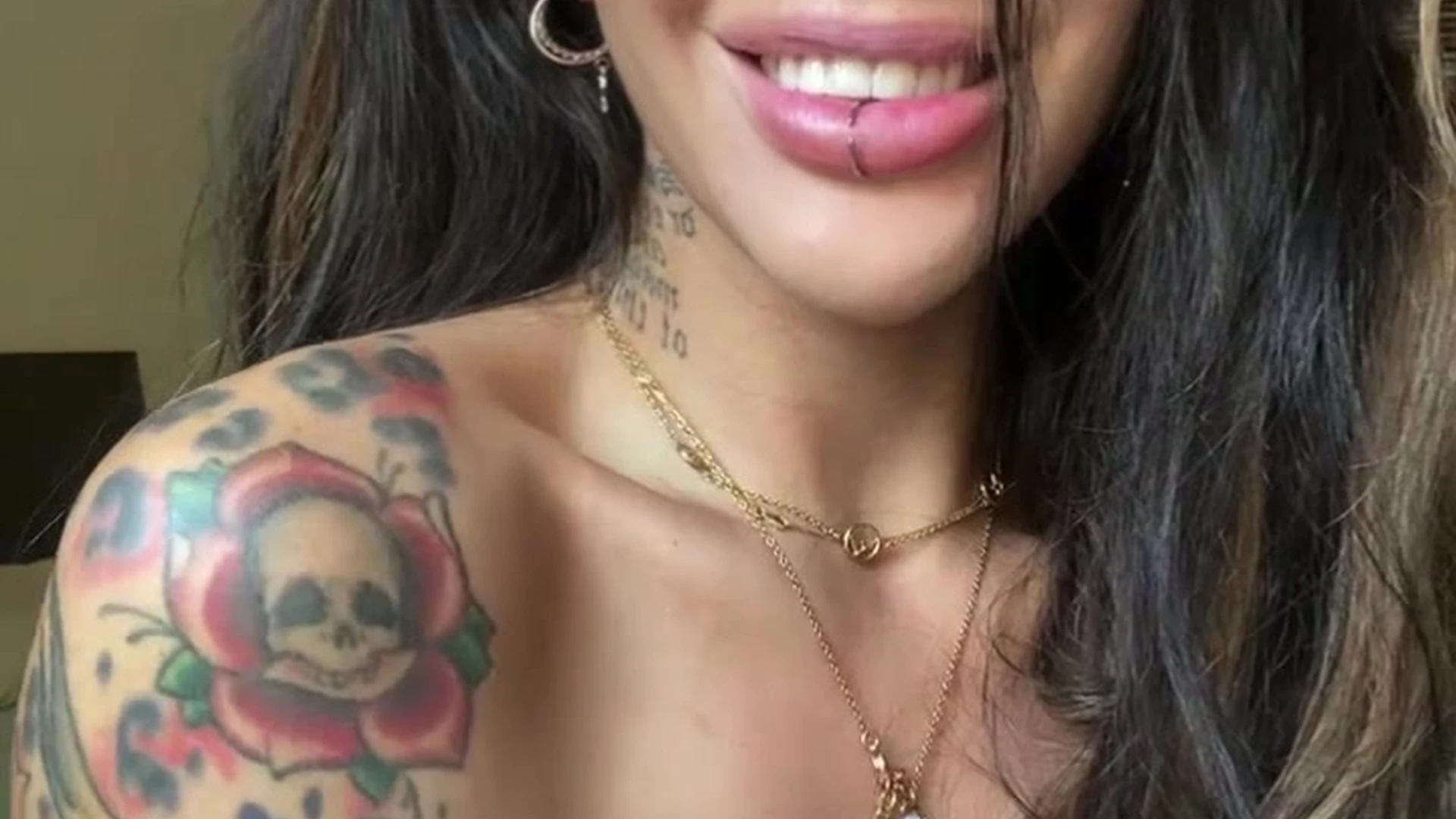 Resolute natural tits Alex Mucci ass Exclusive vid full Exposed