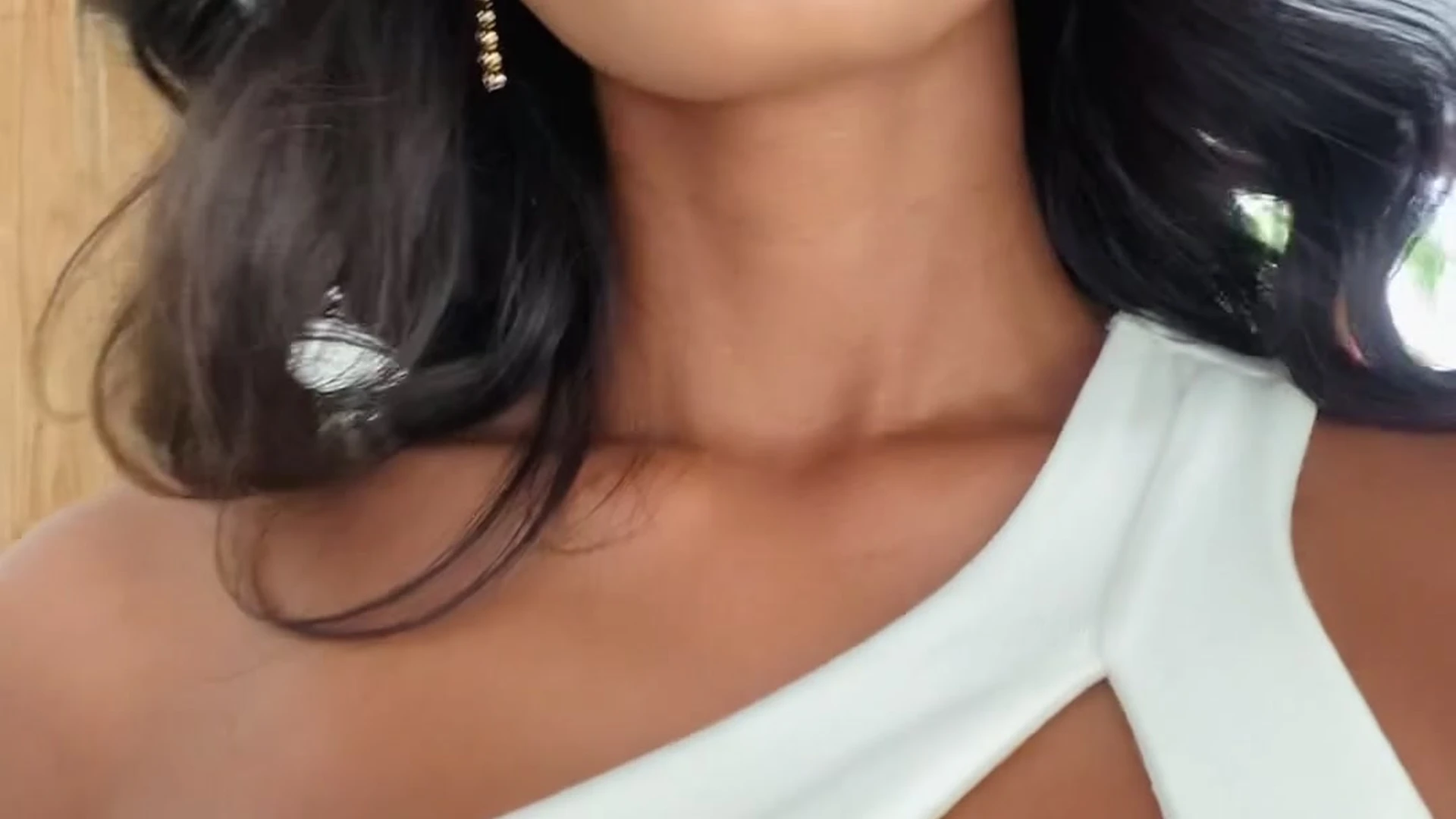 Ambitious  sexy Asian Putri Cinta boobs VIDFULL