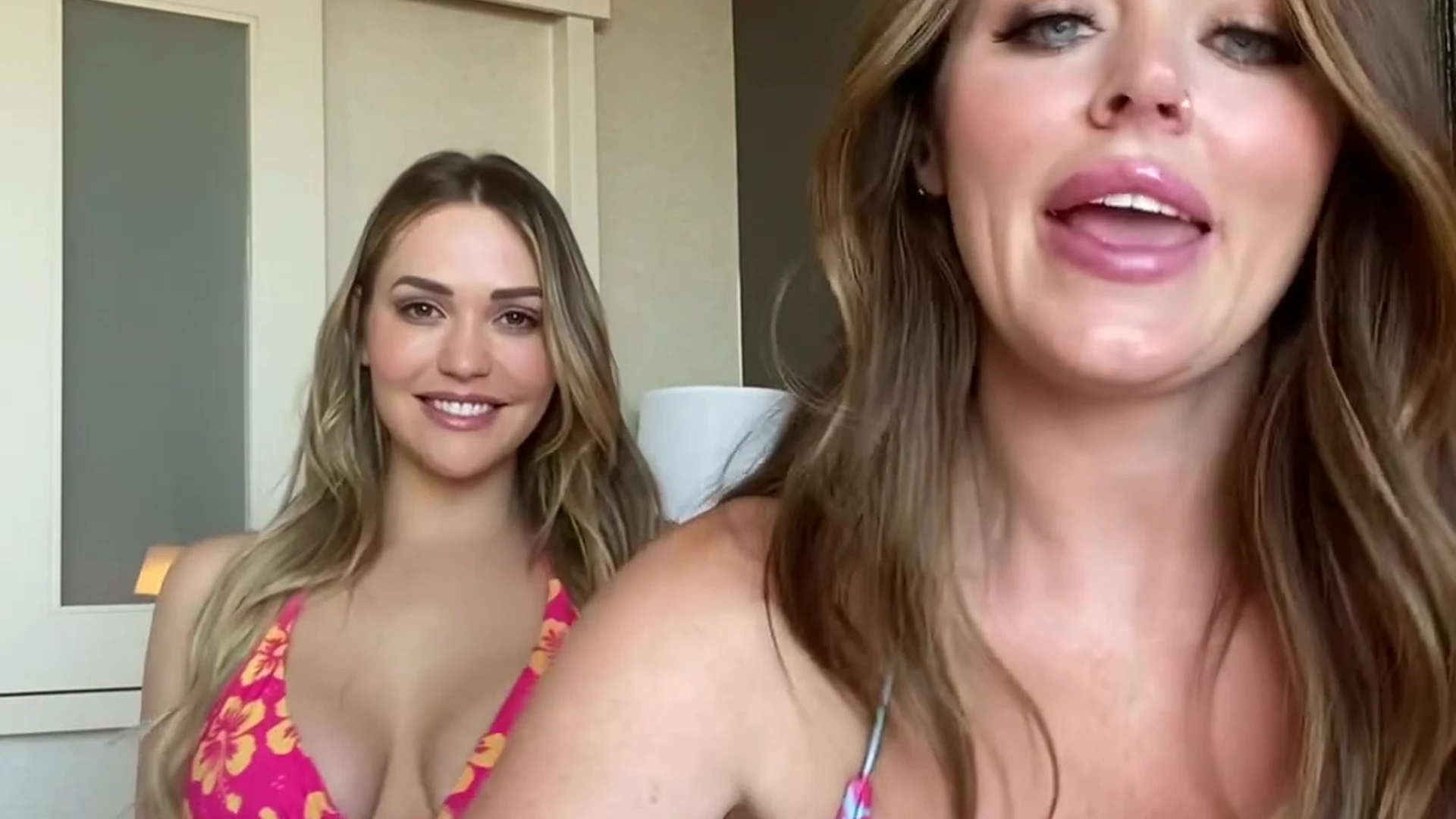 mommy Sophie Dee cams Exposed