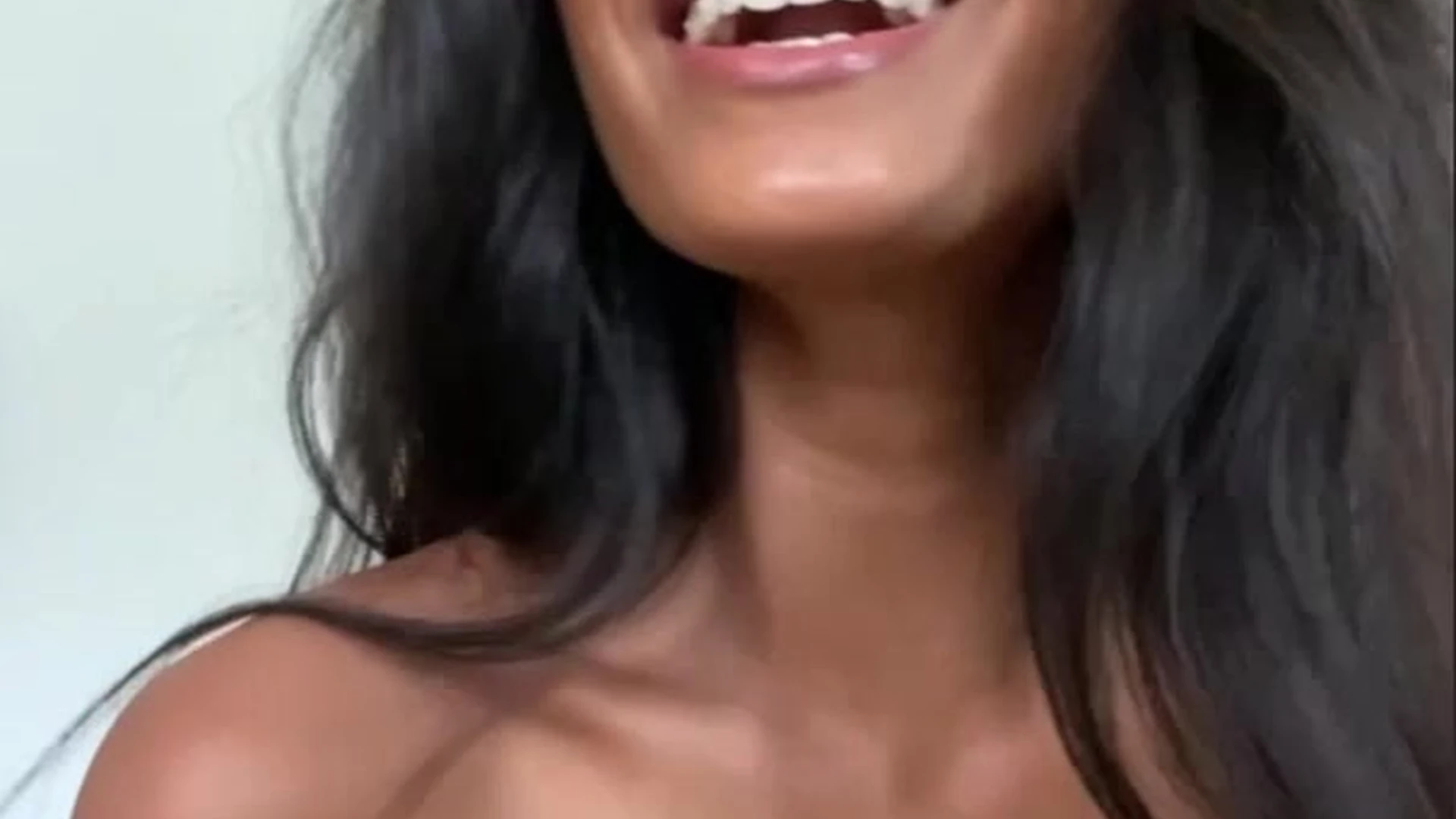 sexy slut slim Putri Cinta leak