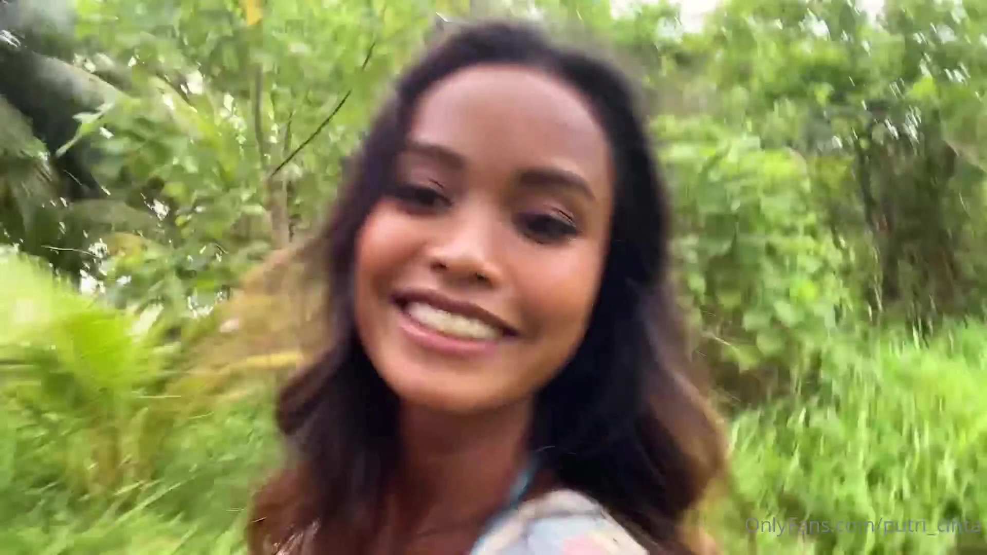 beautiful Sweating Indonesian Putri Cinta onlyfans