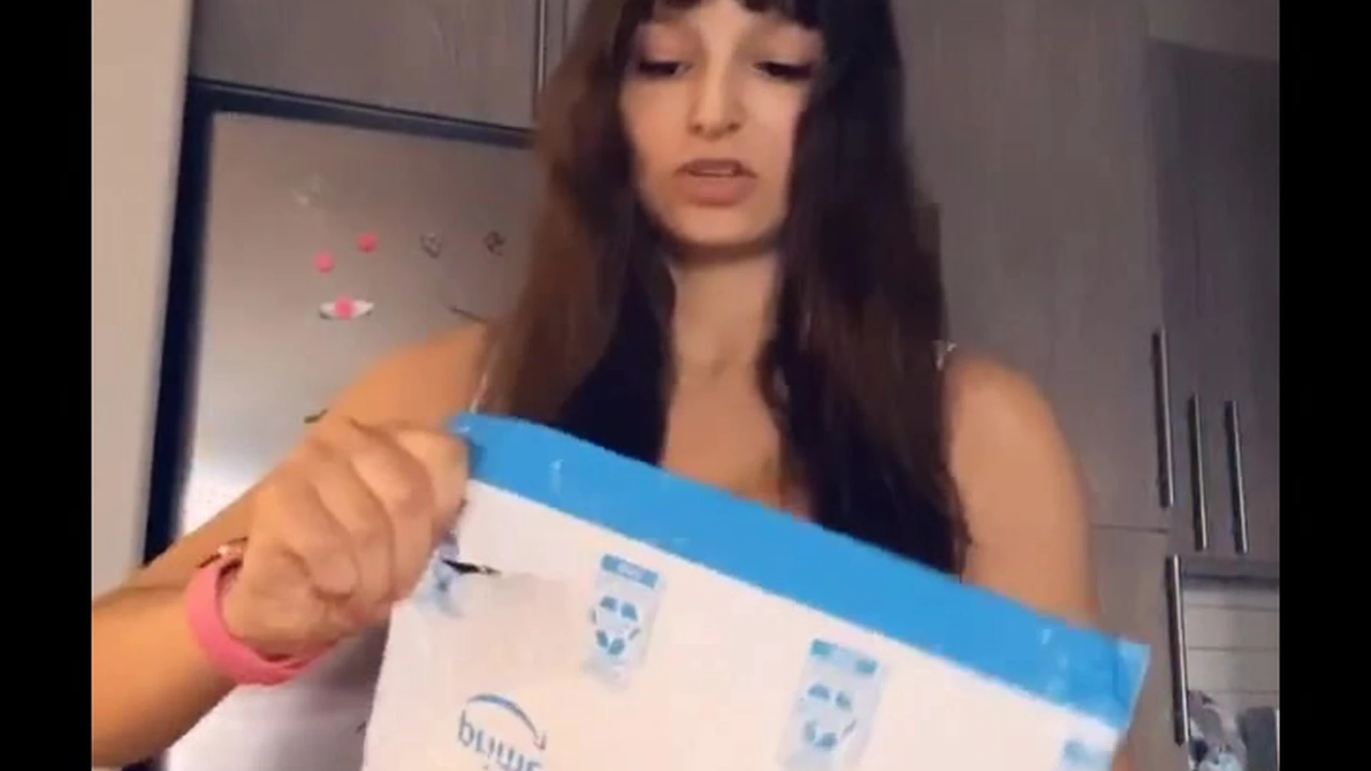 Exposed pretty silicone Lexi Luna sex