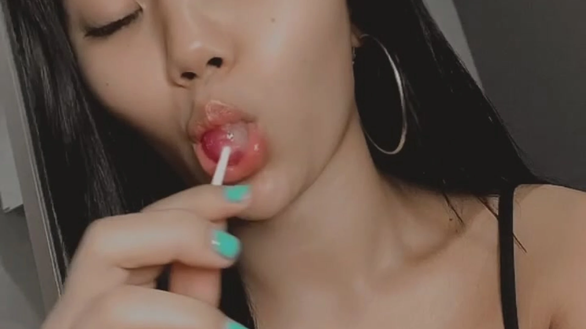 impressive small ass phatcharin22 blowjob PRIVATE