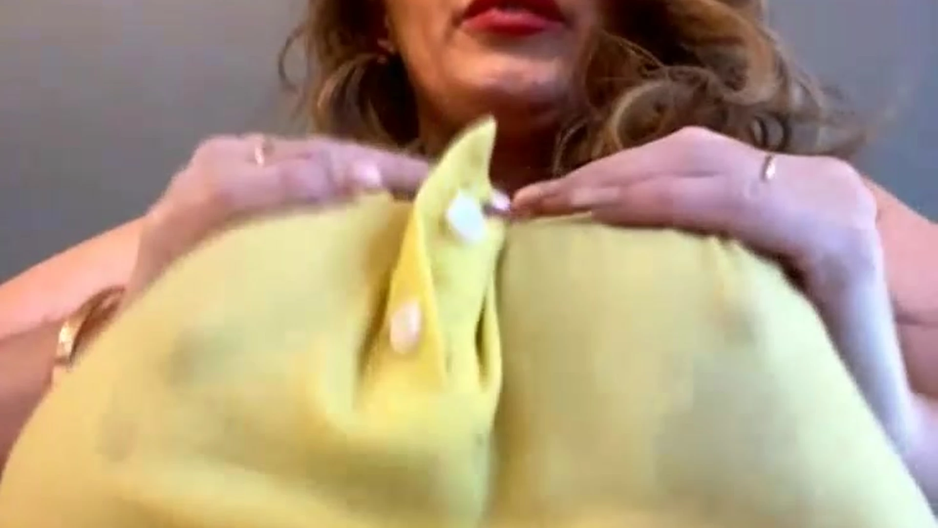 BABE shaved Sophie Dee boobs Clip Exposed