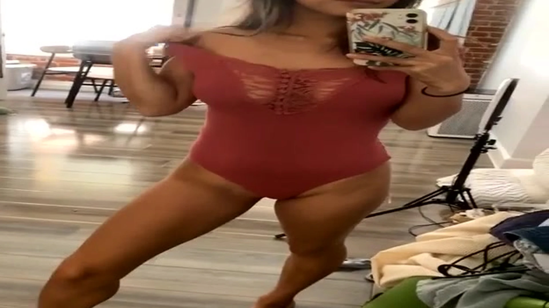 Exposed natural babe Isla Summer Nude onlyfans