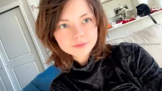 Exposed petite Strawbeariemilkk fapello