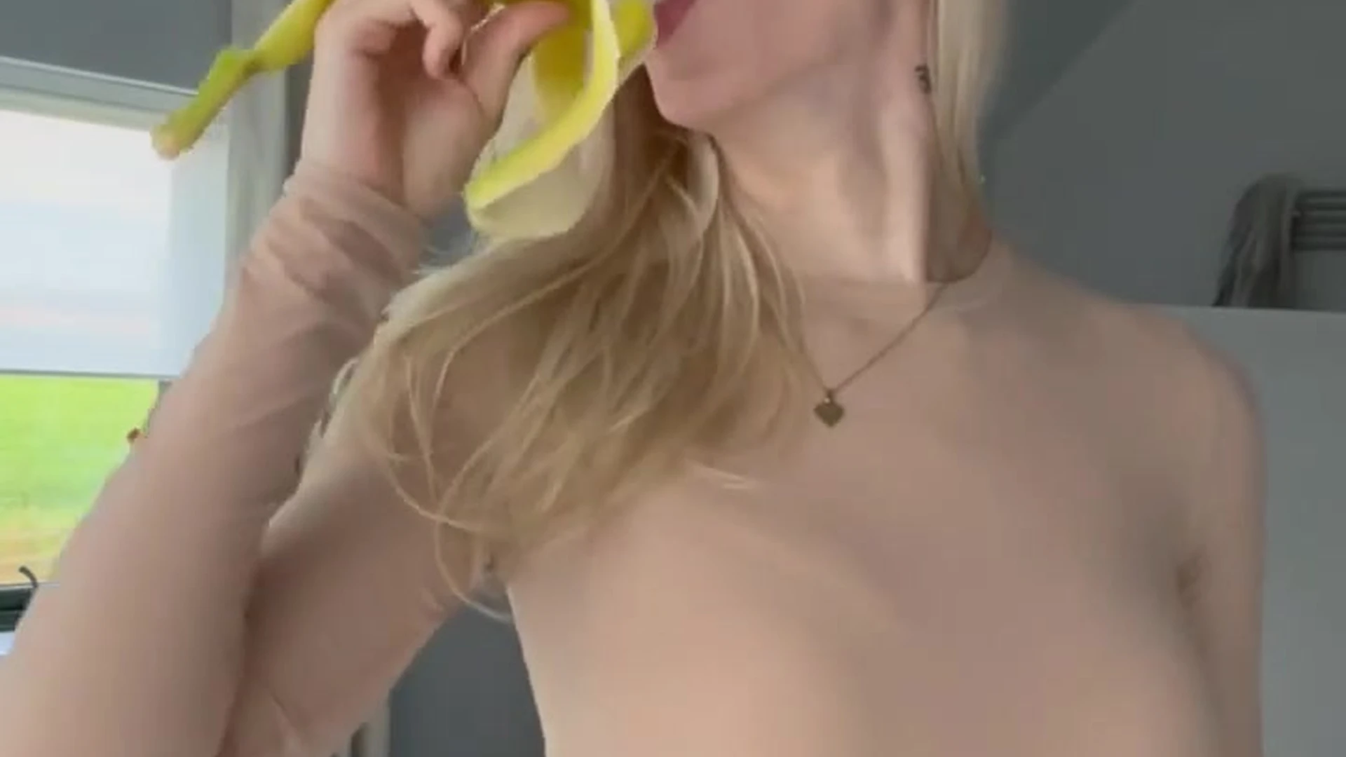 blonde ari baby Fansly Exposed