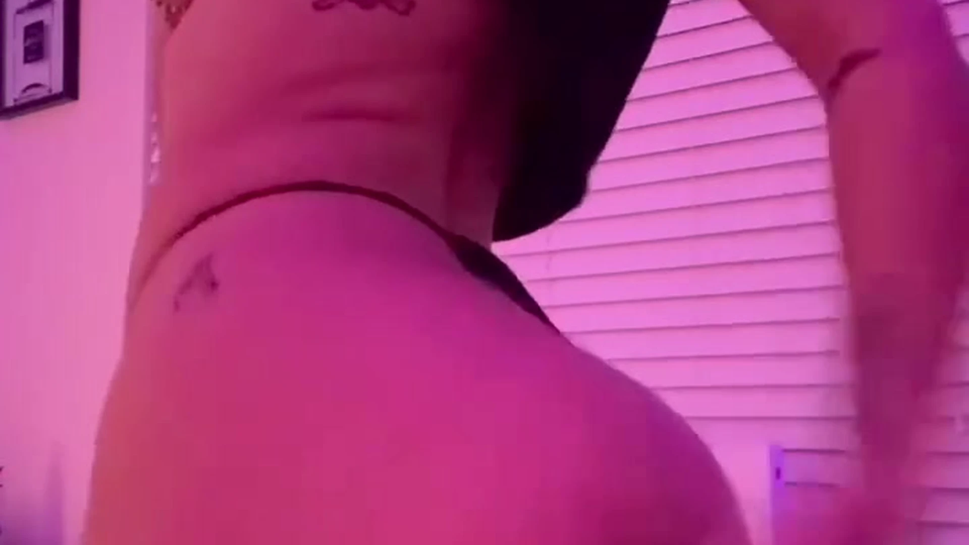 Magnetic  Sweating natural tits Angela Alvarez fapello