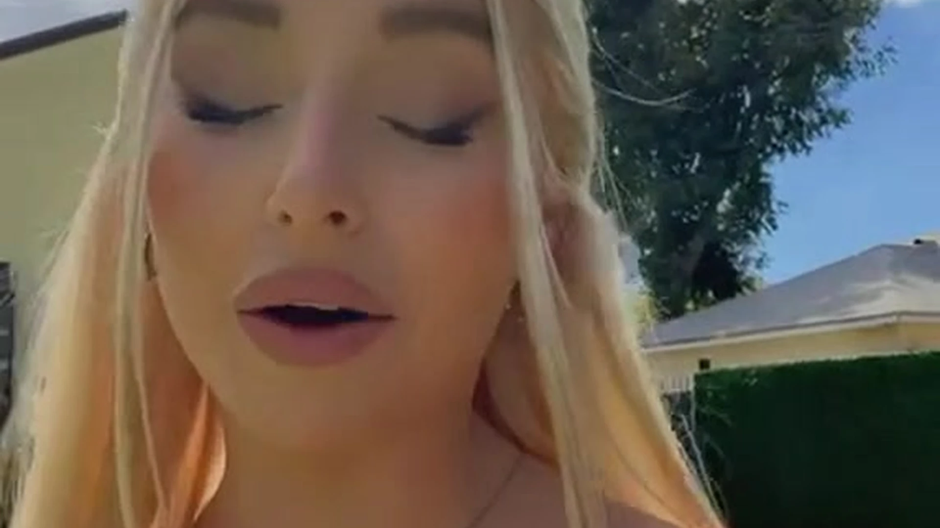 cute blonde Charlotte Parkes Leaked OF