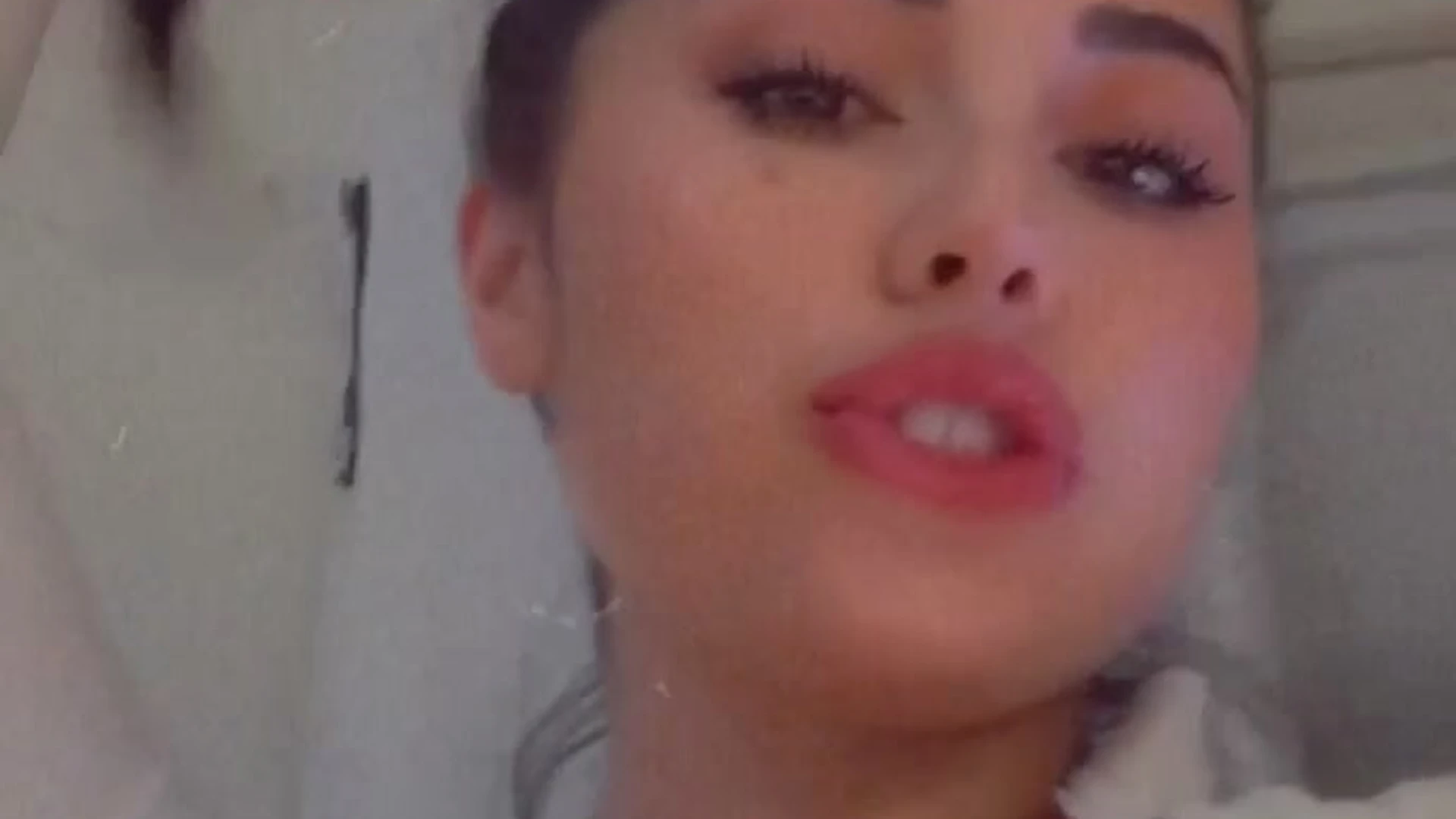 Exposed hotie big tits playgirlcris reddit fullvideo