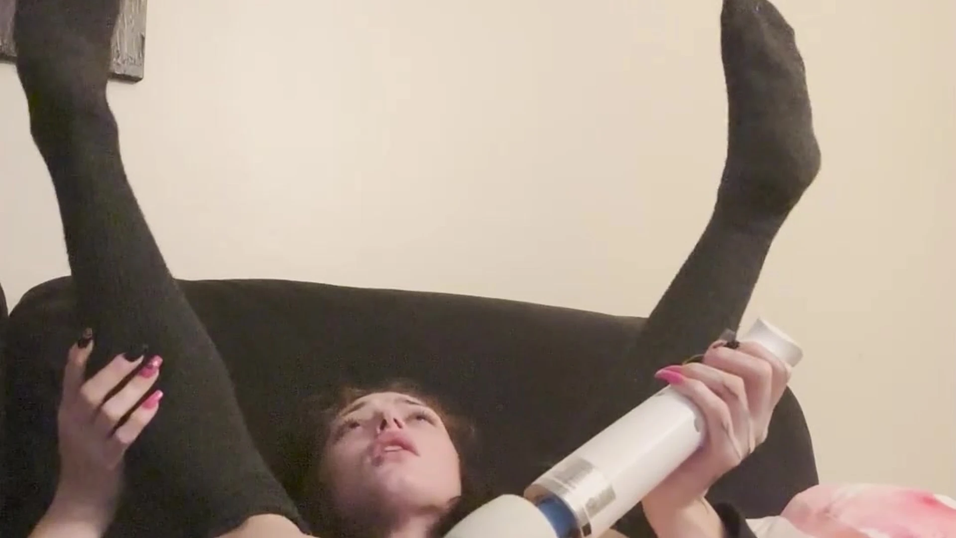Exposed Magnetic  brunette shrooms Q leaks Video