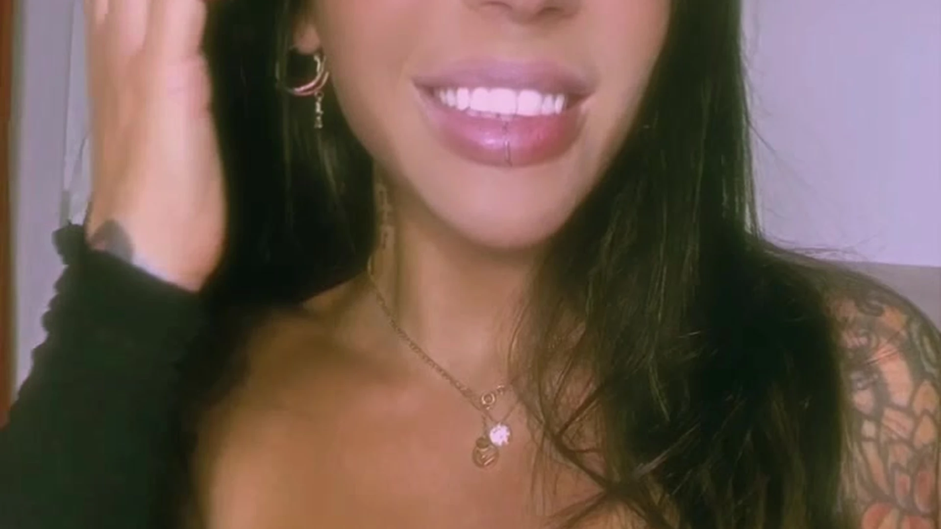 natural tits Alex Mucci leaked pic