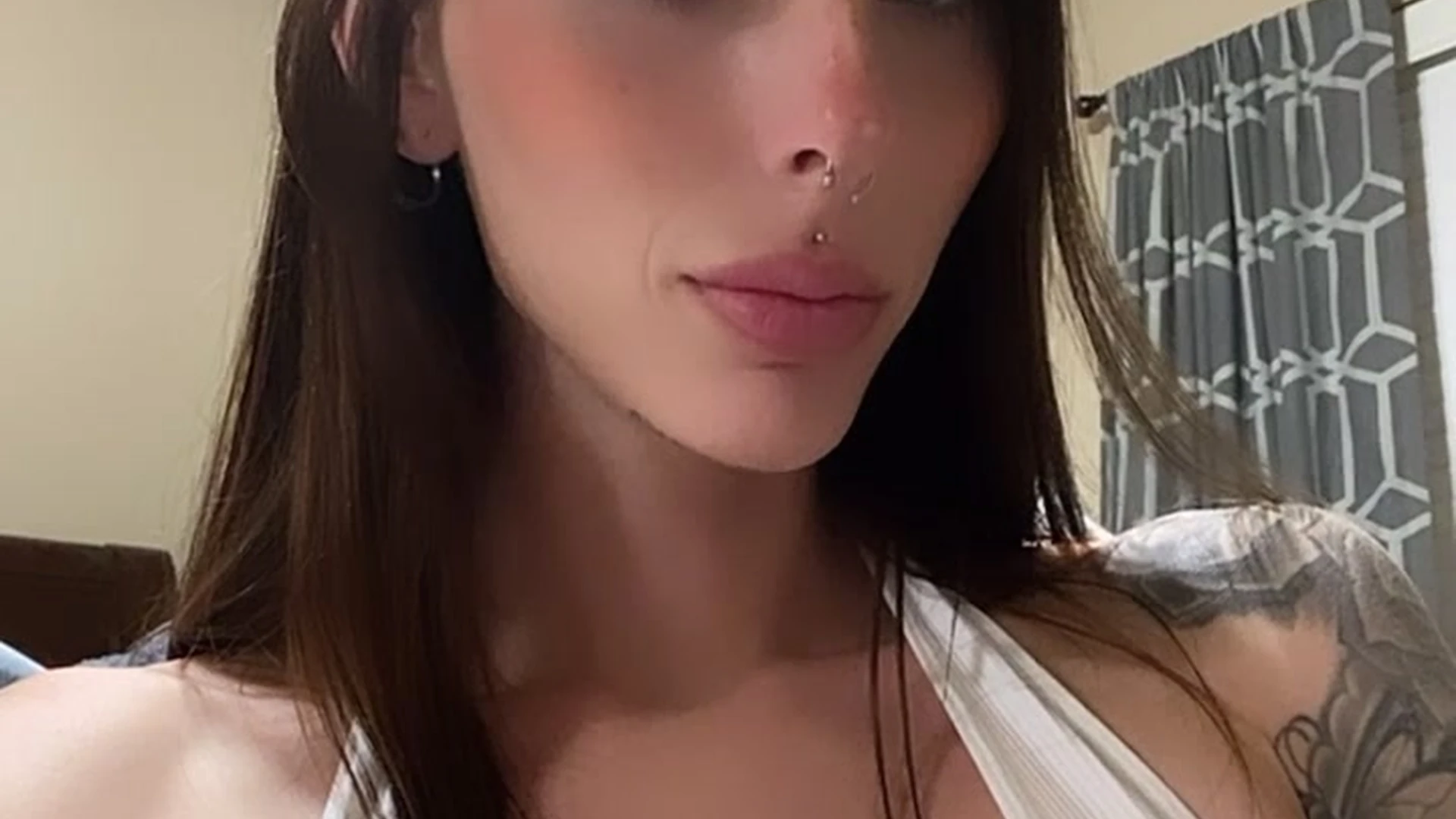 brave small girl Strawberrysquirtcake nude porn leak Exposed