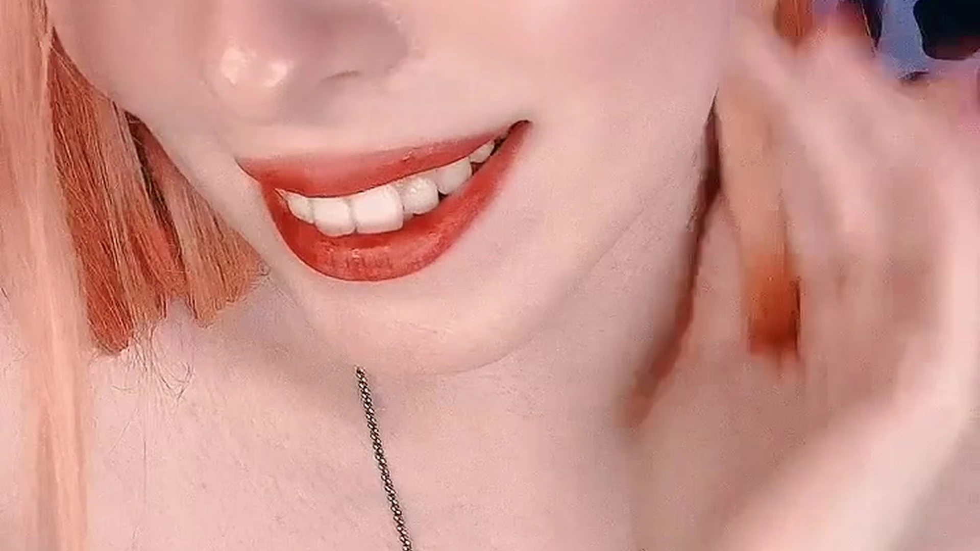 slutty bitch influencer MollyRedWolf of Clip Sensational