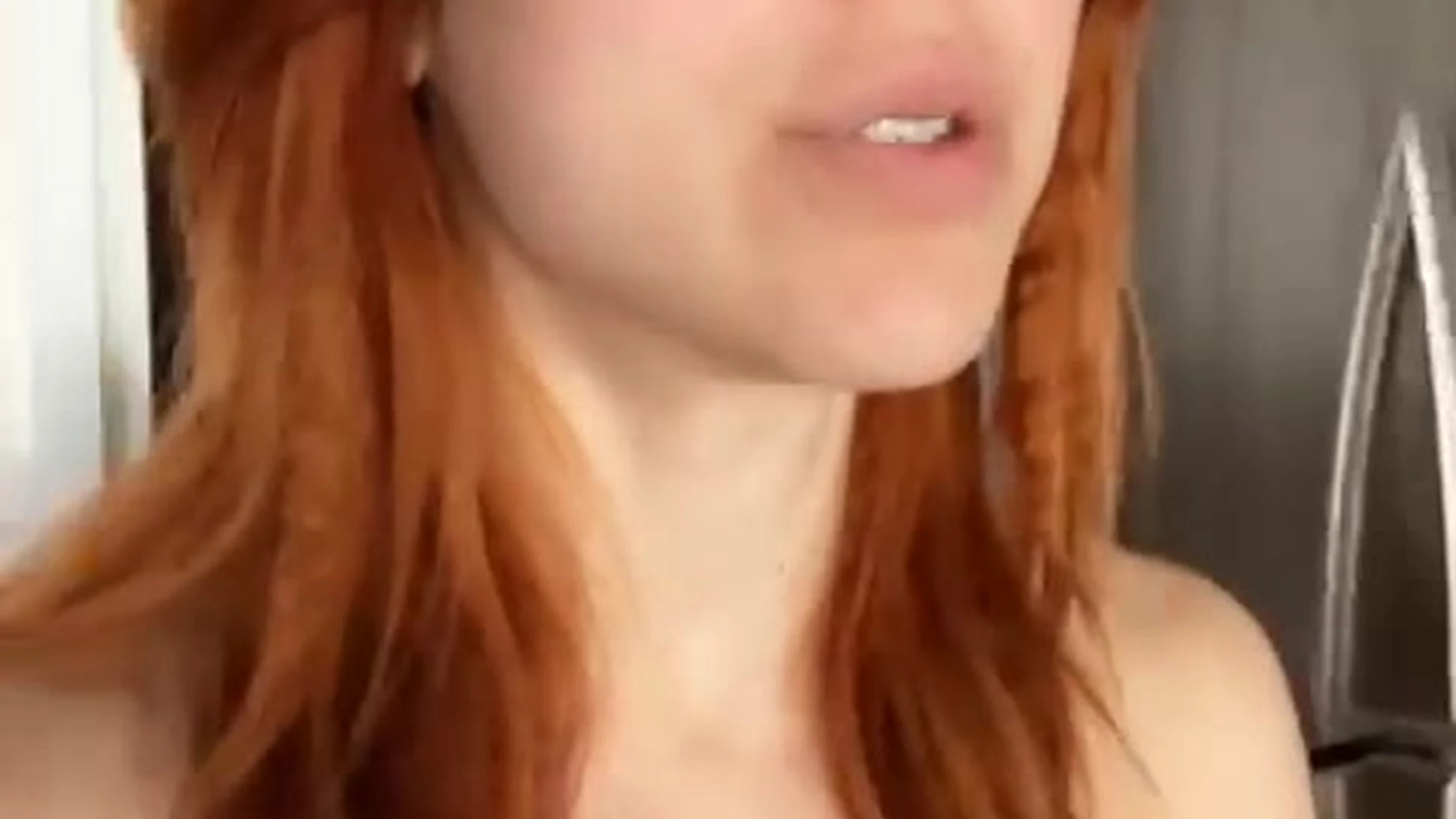 Sensational petite Molly Stewart sex leak