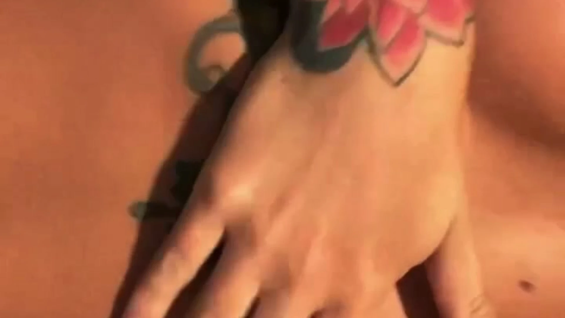 Confident  sucking big tits Alex Mucci fucked