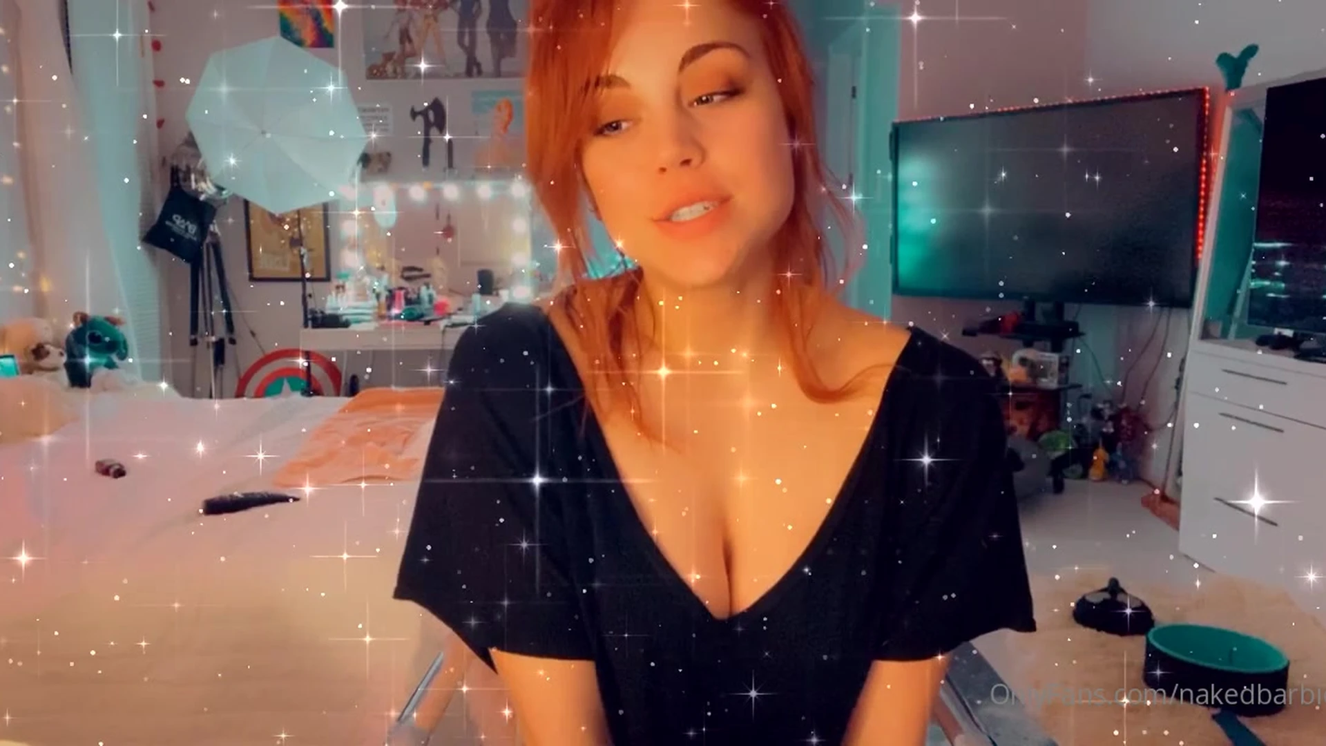 brunette Molly Stewart sexy Video