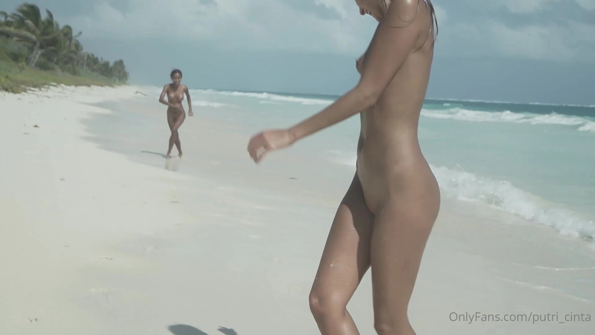 sexy Asian Putri Cinta sex