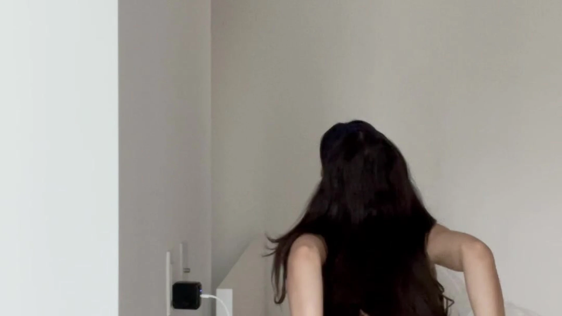 Assertive Asian bbyanni sex leak