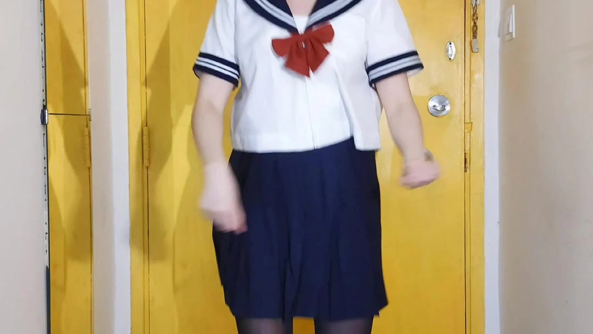 petite Anaimiya dildo