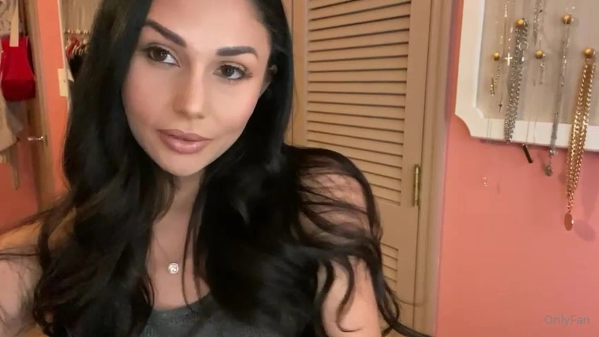Epic cute small tits Ariana Marie cams