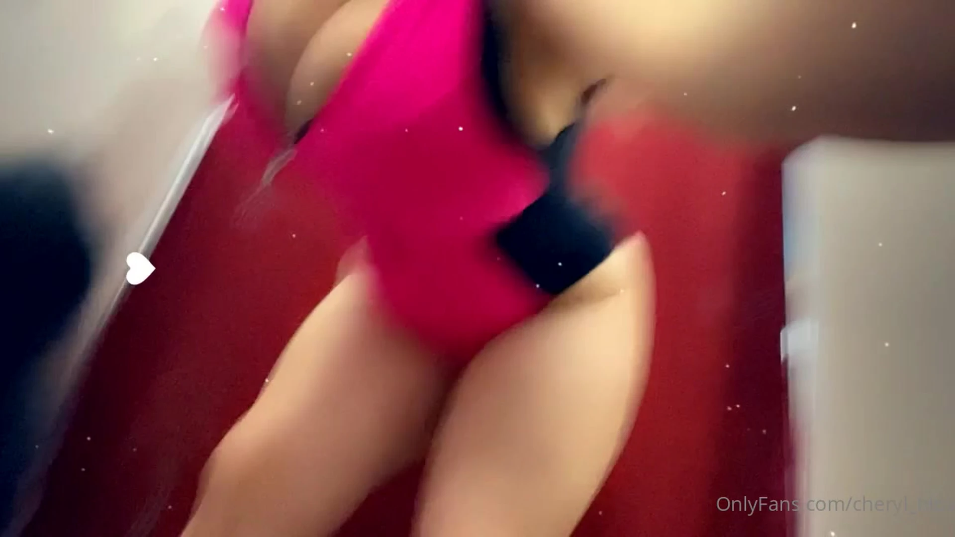 Epic blonde Cheryl Blossom leaks